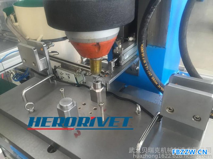 武汉非标自动化铆接机,非标自动铆接机公司,非标铆接机工厂,自动化铆接机